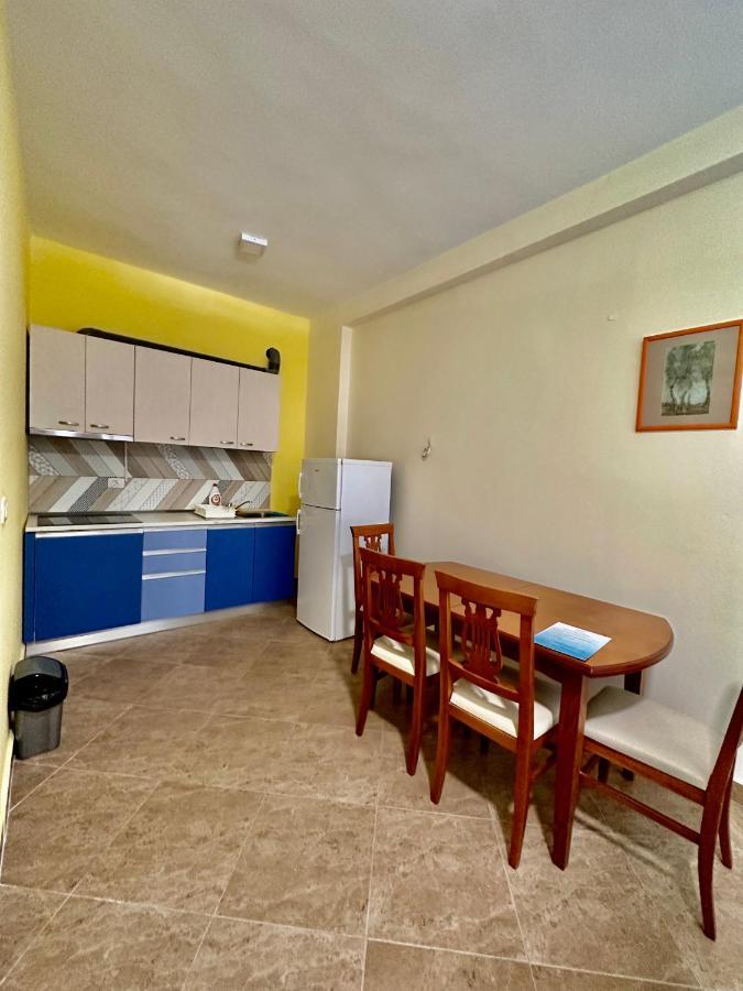 Shkreli Apartments Sarandë Exterior foto